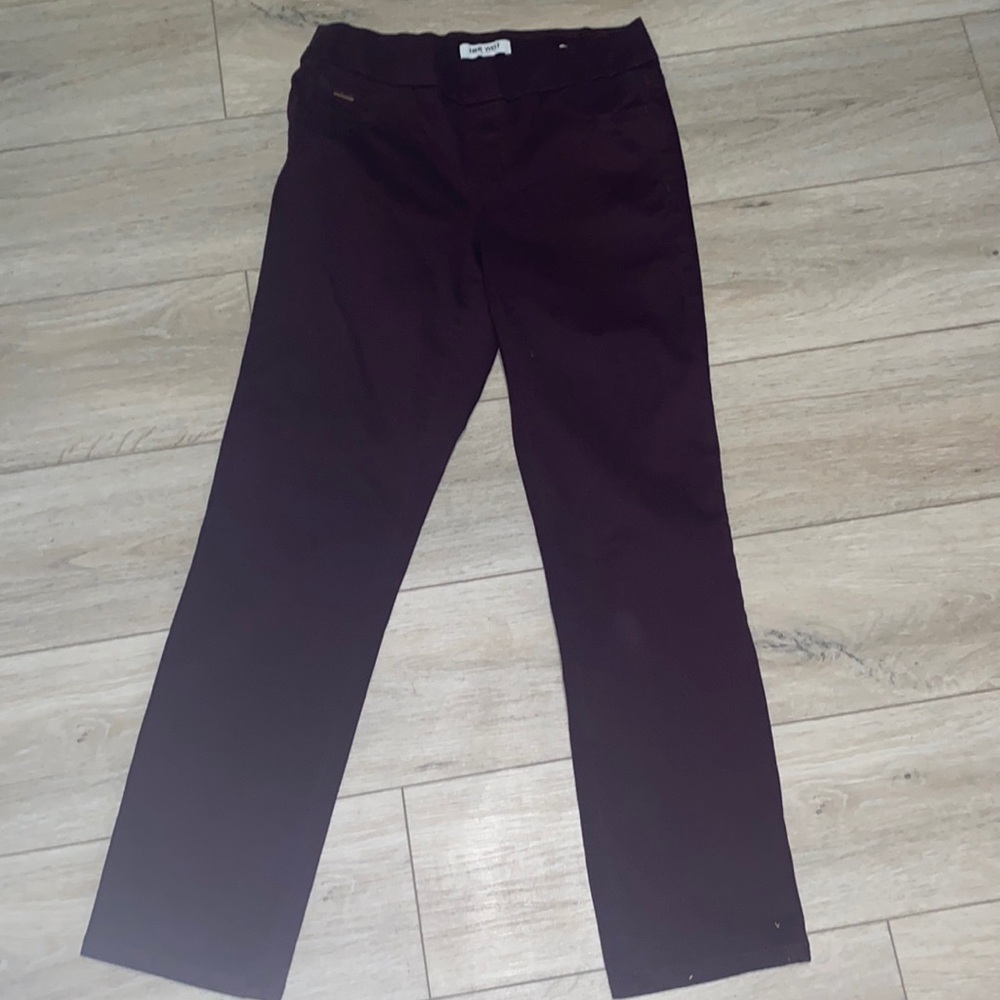 Heidi pull on straight jeans with stretchy waist.